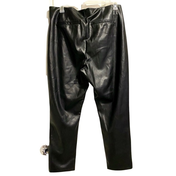 NWT OLD NAVY Extra High-Waisted Faux-Leather Eco-friendly Pants Black Size 16 - Picture 3 of 11